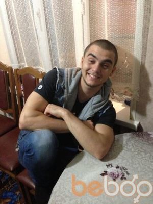  ,   Ibragim, 32 ,  