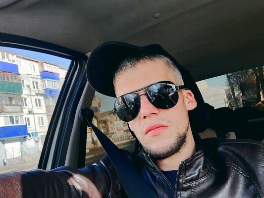  ,   Vlad, 32 ,   