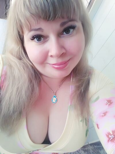  -,   Marina, 42 ,   ,   