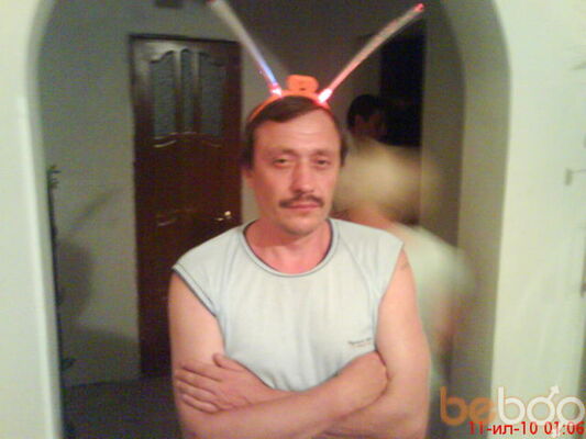  ,   Leon, 54 ,   