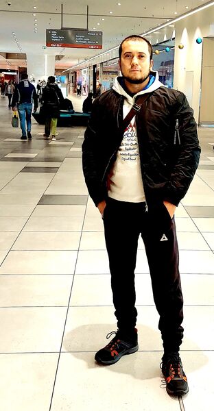  ,   Akmal, 31 ,   ,   