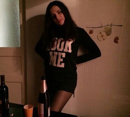  ,   Laila, 28 ,   ,   , c 