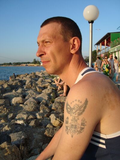  ,   Andr, 54 ,   