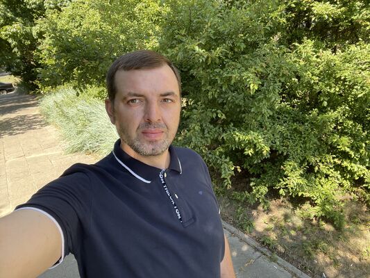  ,   Maxo, 41 ,   ,   , c 