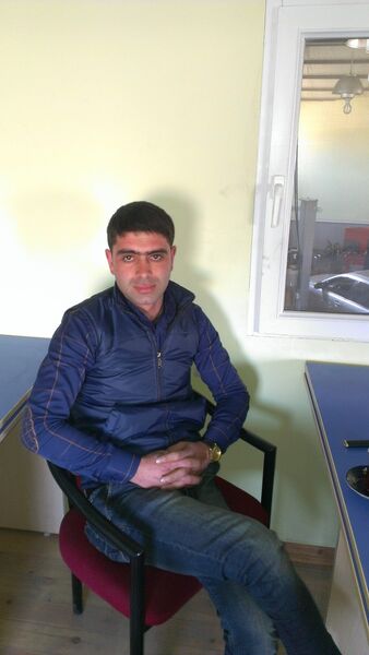  ,   Anar, 36 ,   