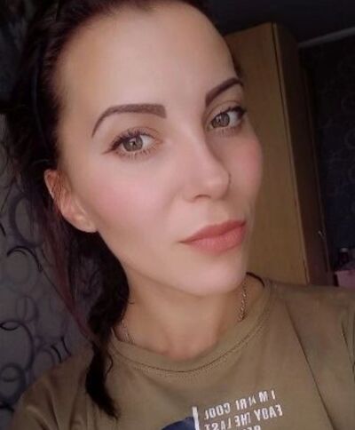  ,   Veronika, 30 ,   