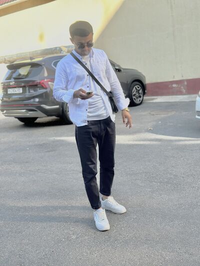  ,   Islombek, 25 ,   ,   