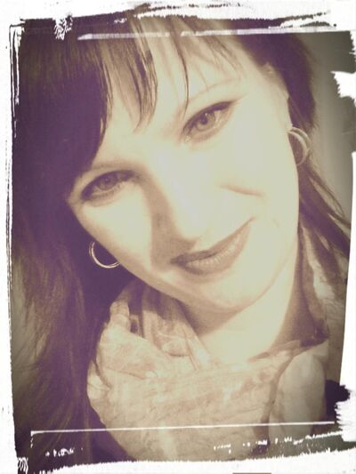  ,   Anna, 44 ,   