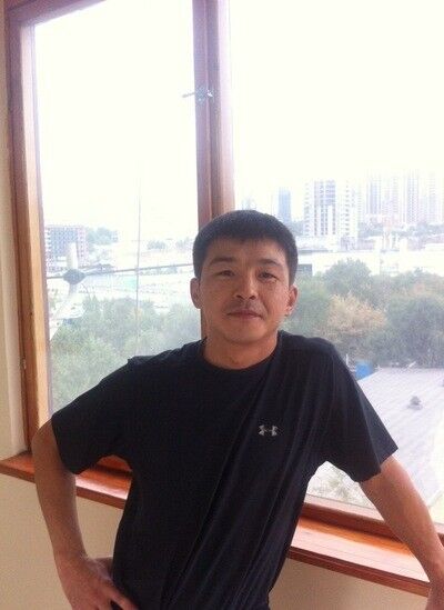  11483534  Bolat, 47 ,    