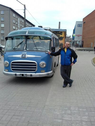  ,   Vova, 37 ,   