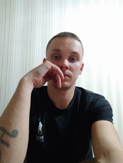  ,   Viktor, 26 ,   ,   