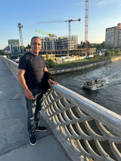  ,   Armen, 31 ,   ,   