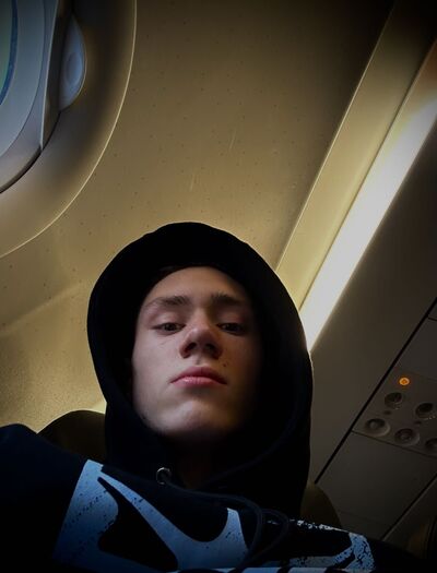  ,   Philipp, 24 ,   ,   