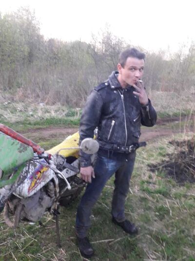  ,   Sergey, 40 ,  