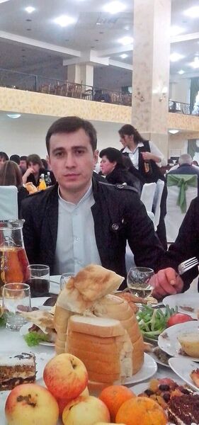  ,   Amigo, 33 ,   