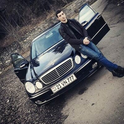  ,   David, 28 ,   ,   