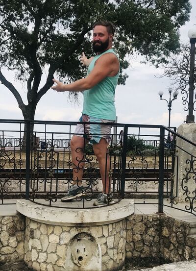  ,   Sandor, 33 ,   ,   