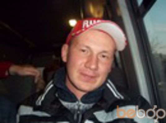   ,   VAN DER, 48 ,  