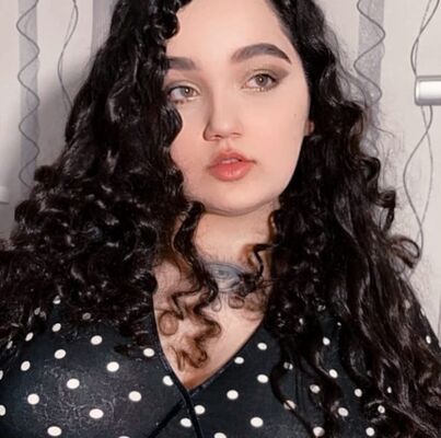  ,   Feride, 25 ,     , c 