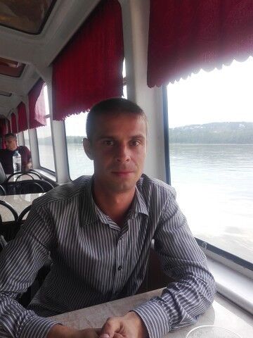  ,   Konstantin, 36 ,   