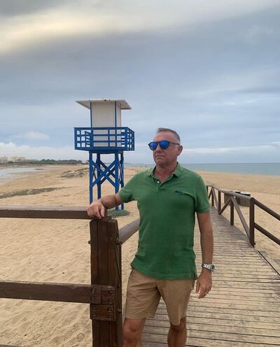  ,   Mark Dave, 59 ,   ,   