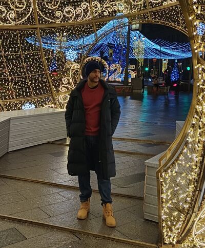  ,   George, 32 ,   ,   