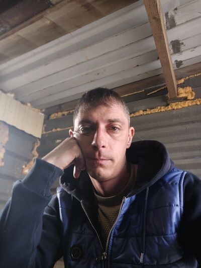  -,   Pavel, 35 ,   ,   