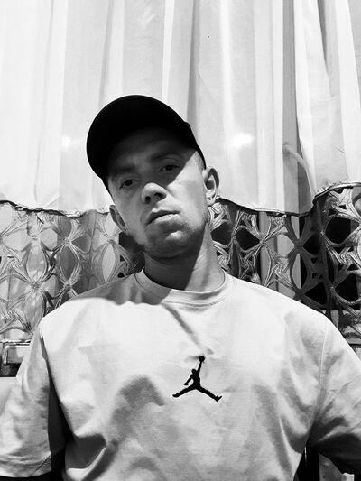  ,   Anton, 25 ,   ,   
