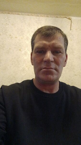  ,   Artur, 42 ,   ,   