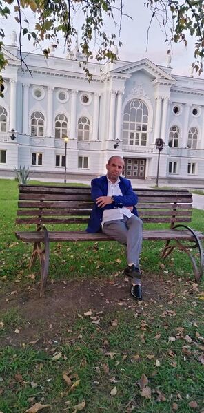  ,   Levani, 42 ,   ,   , c 