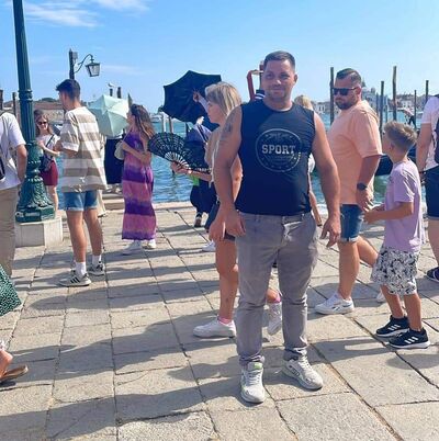  ,   Aleks, 36 ,   ,   , c , 