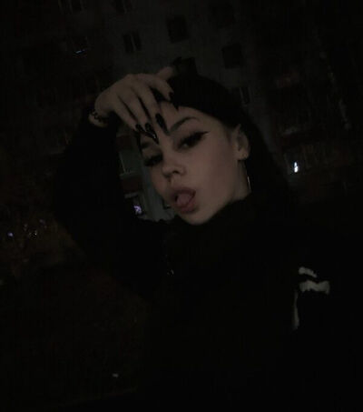  ,   Daria, 19 ,   