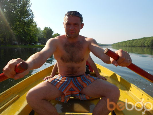  ,   Rusik, 48 ,   