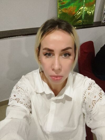  ,   Maria, 37 ,   c 