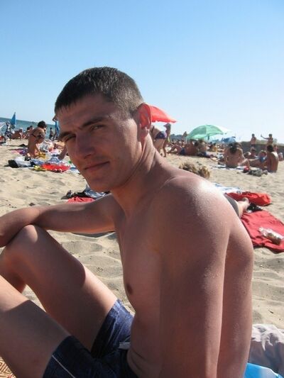  ,   Alex, 40 ,   