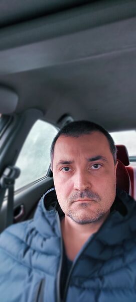  ,   Den, 44 ,   ,   