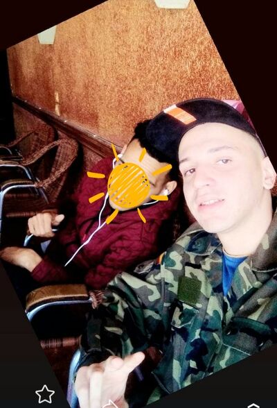  ,   Ziiyad, 24 ,     , c 