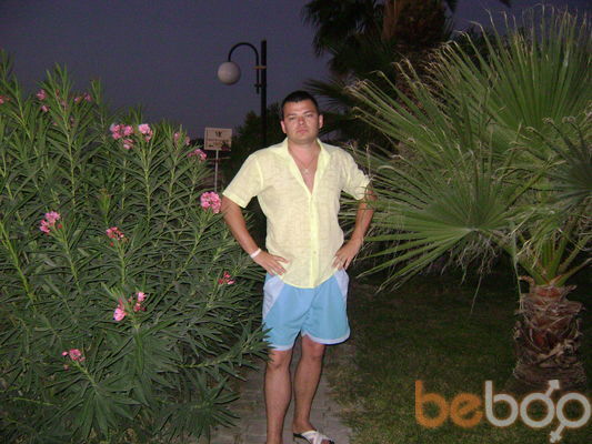  ,   Leonid, 39 ,   