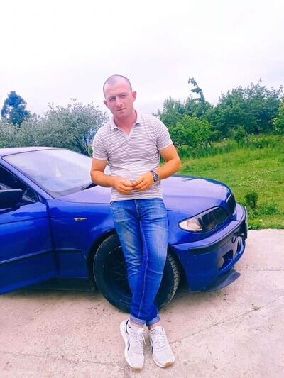  ,   Irakli, 37 ,   ,   