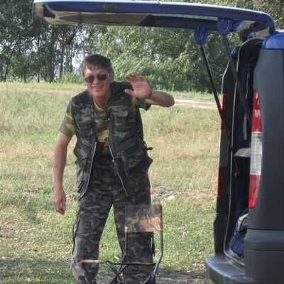  ,   Viktor, 71 ,   ,   , c 