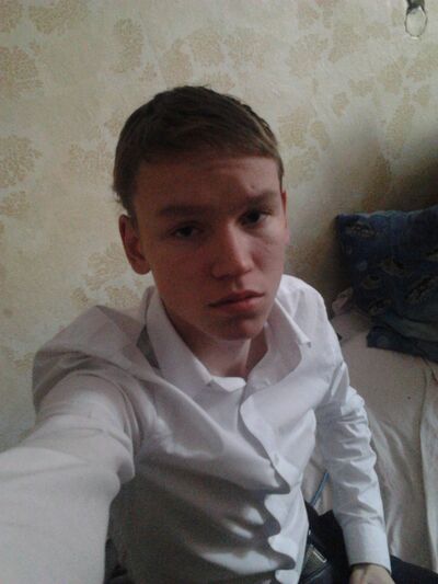  ,   Anton, 26 ,   