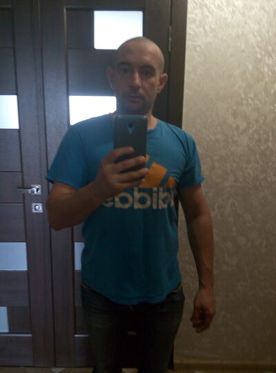  ,   Ihor, 39 ,   ,   , c , 