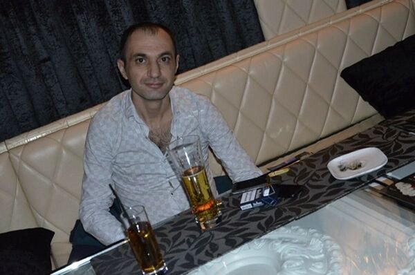  ,   Zoko, 44 ,   c 