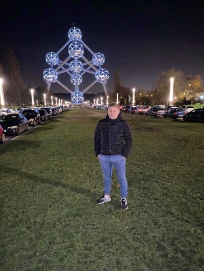  Rothschild,   Niku, 33 ,   ,   