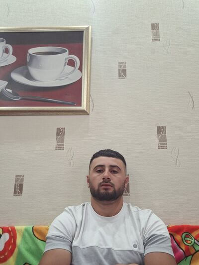  --,   Amir, 26 ,   ,   