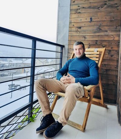  ,   Levani, 33 ,   ,   