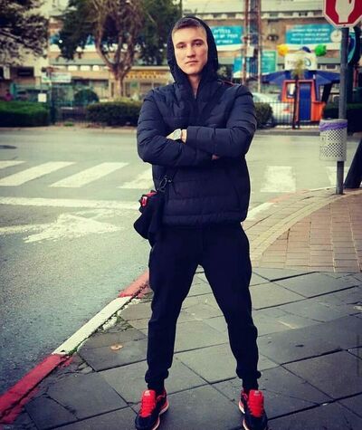  ,   Vlados, 25 ,   ,   , c 