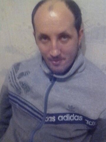  ,   Vova, 43 ,   