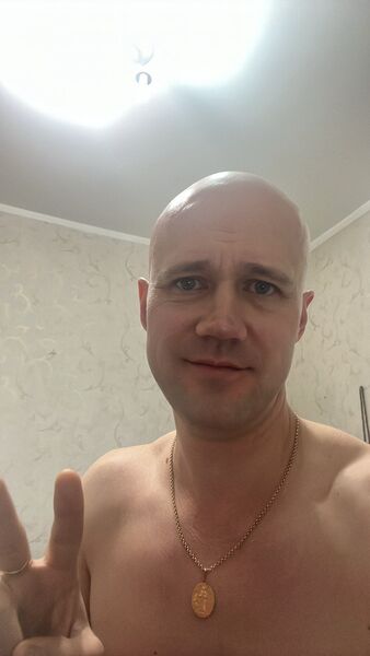  ,   Alex, 43 ,   ,   , c , 