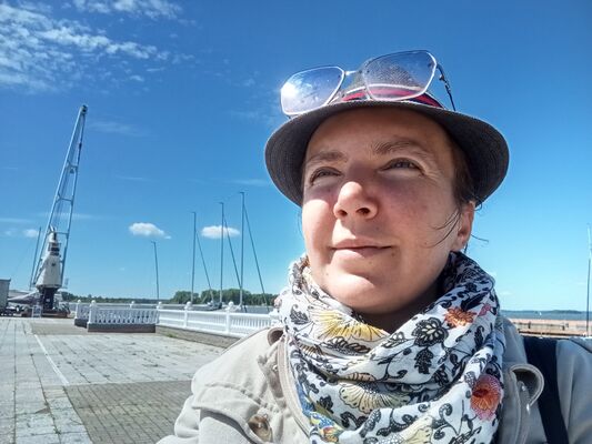  ,   Yliya, 39 ,   ,   , c , 